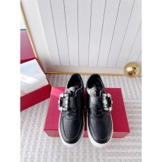 Roger Vivier Casual Shoes